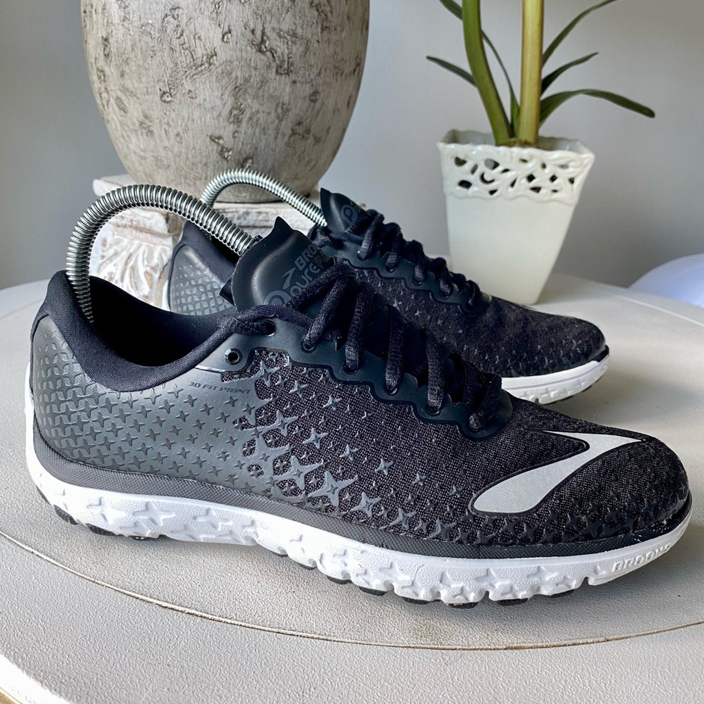 Brooks Ultraboost 5 Athletic Running Sneakers Shoes Womens 8.5 Black White - Picture 2 of 9